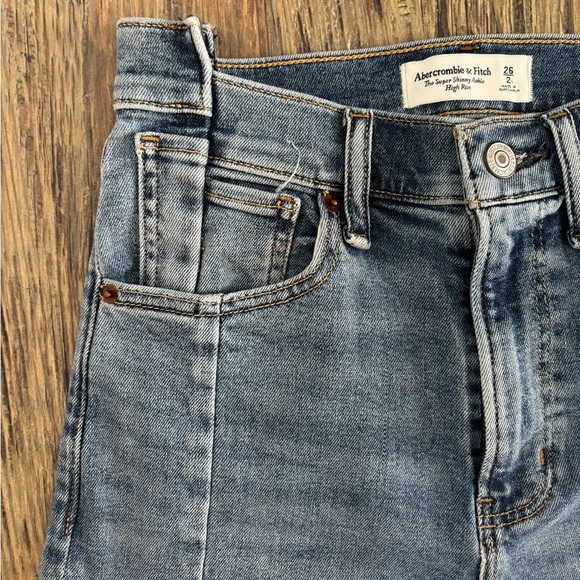 Abercrombie & Fitch Super Skinny Ankle High Rise Jeans Womens 26/2L Blue Denim - Picture 12 of 13